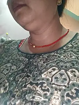 Snapshot of Dianaa9 chatting on November 2025 02:27:01 AM Dianaa9 online show from November 2025 02:27:01 AM