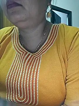 Snapshot of Dianaa9 chatting on November 2025 02:26:02 AM Dianaa9 online show from November 2025 02:26:02 AM