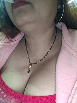 Dianaa9 online show from December 2025 06:45:01 PM