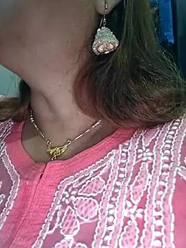 Snapshot of Dianaa9 chatting on October 2025 10:03:02 AM Dianaa9 online show from October 2025 10:03:02 AM