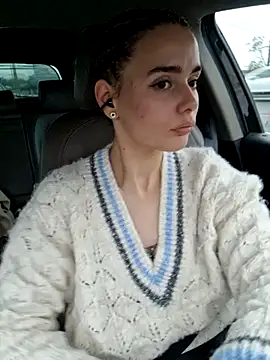 SophieCharm online show from November 2025 12:16:01 PM