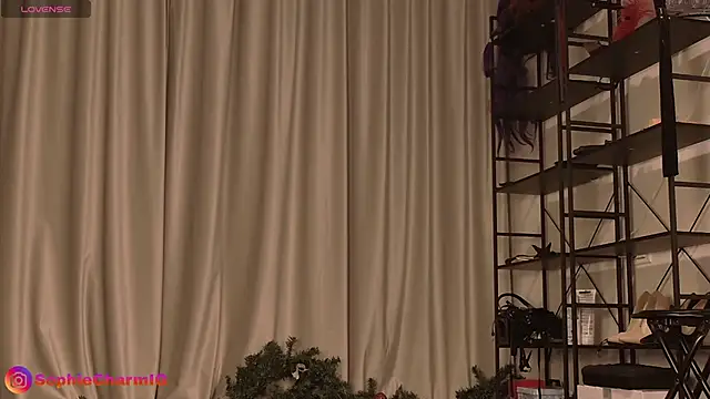 SophieCharm online show from December 2025 05:24:02 AM