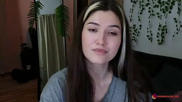monikavenom online show from April 2026 03:13:01 AM