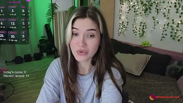 monikavenom online show from October 2025 02:13:01 AM