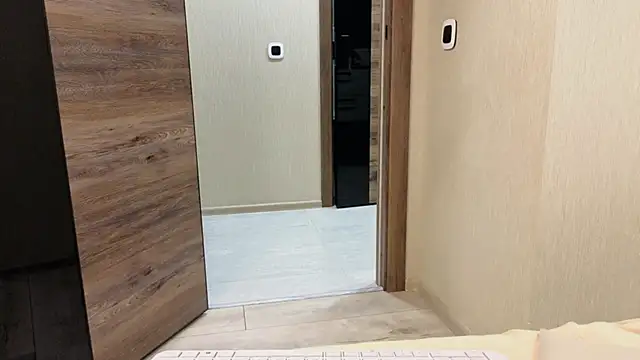 CuteRebelious online show from November 2025 02:28:02 PM