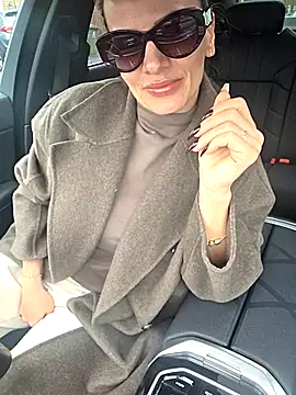 Snapshot of SweetMonicaUK chatting on February 2026 10:12:02 AM SweetMonicaUK online show from February 2026 10:12:02 AM