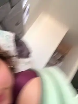 Snapshot of xia_foxxy chatting on October 2025 12:51:02 PM xia foxxy online show from October 2025 12:51:02 PM