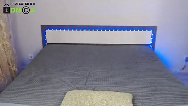 RonnieMilles online show from April 2026 07:32:01 PM