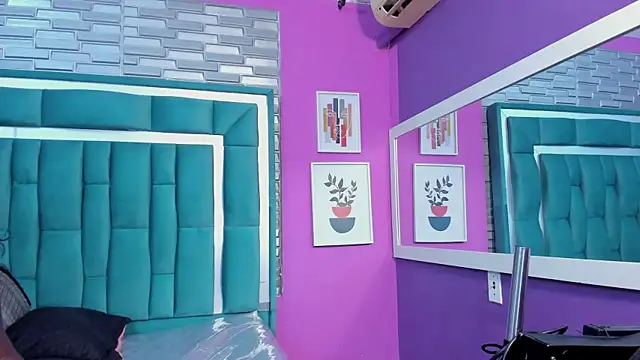 LORENSCOLLINS online show from February 2026 07:47:02 PM