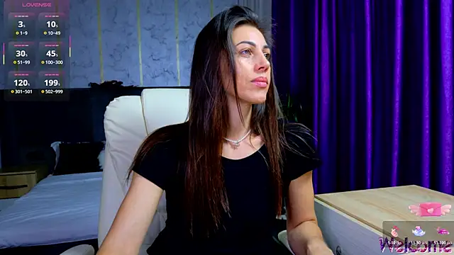 -KASANDRA- online show from November 2025 03:38:02 PM