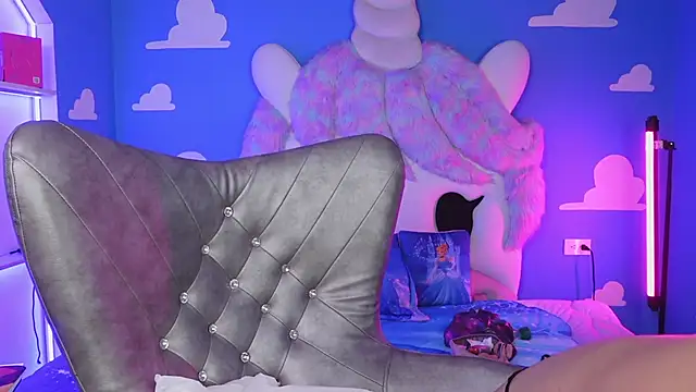 miss keisi online show from February 2026 06:08:02 PM