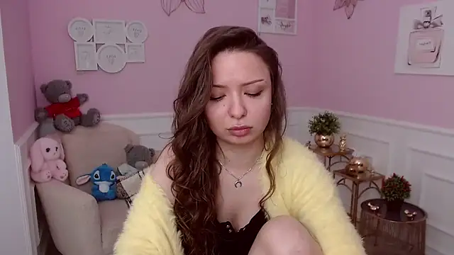 LucySkilar online show from March 2026 05:26:01 AM