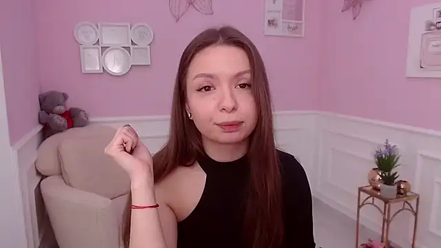 LucySkilar online show from December 2024 05:21:02 AM