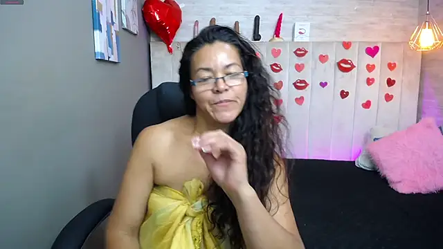 Snapshot of MaturePure chatting on March 2025 11:27:02 PM MaturePure online show from March 2025 11:27:02 PM