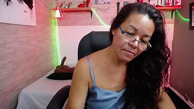 Snapshot of MaturePure chatting on November 2025 10:46:02 PM MaturePure online show from November 2025 10:46:02 PM