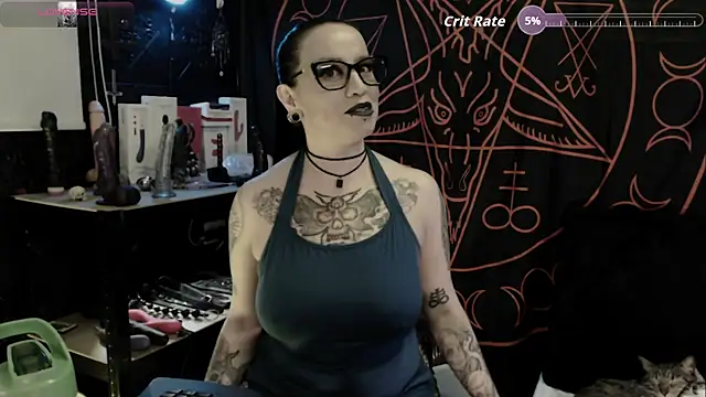 Evil Queen 666 online show from October 2025 05:39:01 AM