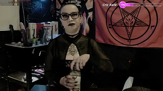 Evil Queen 666 online show from May 2026 06:50:01 AM