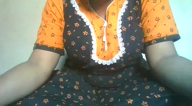 Snapshot of Sexy_rosyyyy chatting on February 2025 10:39:02 AM Sexy rosyyyy online show from February 2025 10:39:02 AM