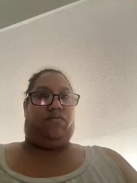 ebonyred online show from May 2026 01:31:02 PM