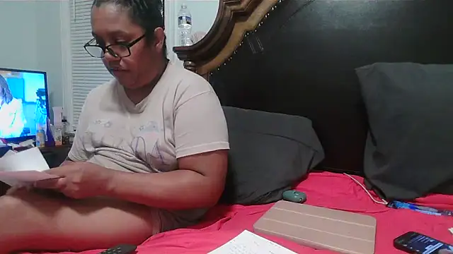 ebonyred online show from January 2026 11:19:01 PM