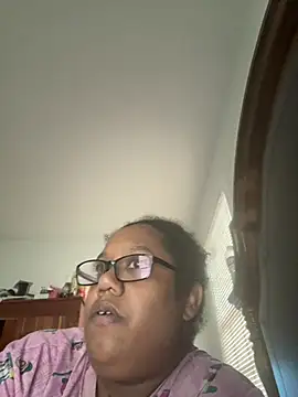 ebonyred online show from July 2026 12:00:01 PM
