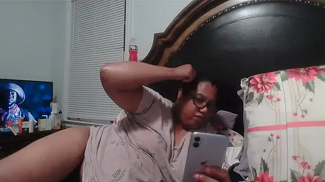 ebonyred online show from July 2026 02:07:01 AM