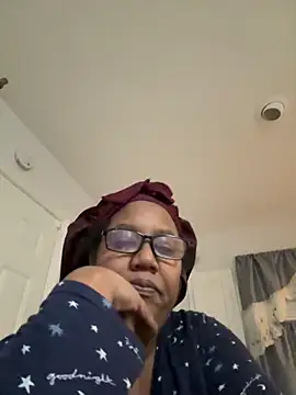 ebonyred online show from February 2026 02:00:01 AM