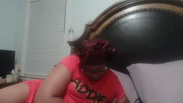 ebonyred online show from February 2026 02:42:02 AM