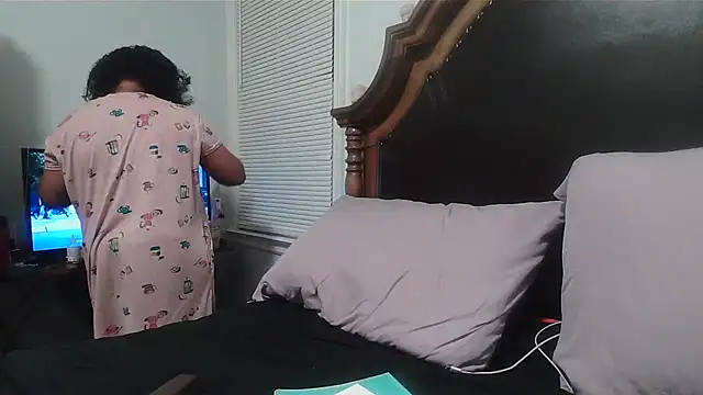 ebonyred online show from February 2026 01:16:02 AM