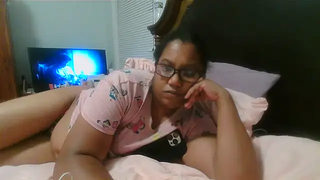 ebonyred online show from April 2026 02:27:02 AM