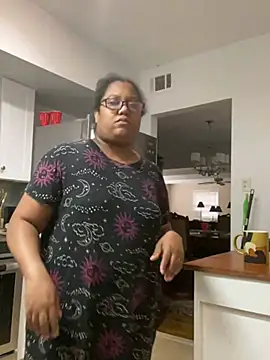 ebonyred online show from March 2025 02:48:02 PM