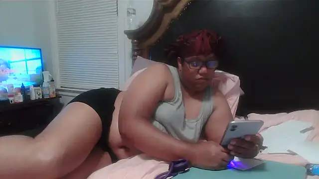 ebonyred online show from May 2026 03:26:01 AM
