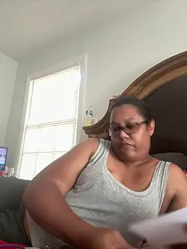ebonyred online show from June 2026 07:04:01 PM