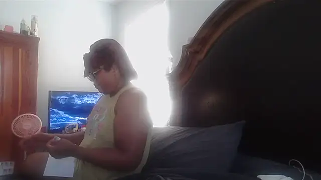 ebonyred online show from September 2025 01:53:02 PM