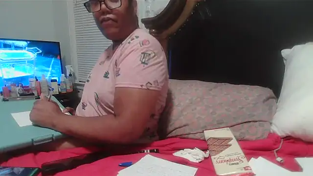 ebonyred online show from April 2026 01:29:02 AM