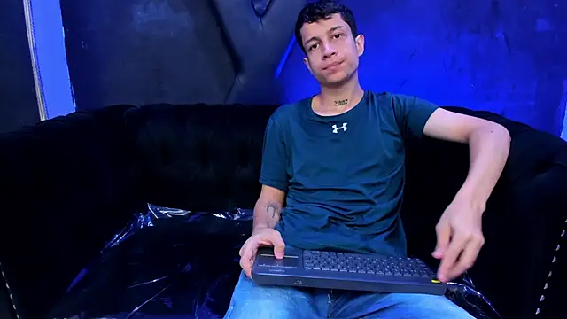 AgarEvans online show from February 2026 04:37:02 AM