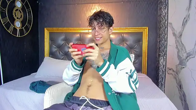 AgarEvans online show from October 2025 03:05:02 AM