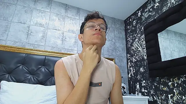 AgarEvans online show from February 2025 04:59:01 AM