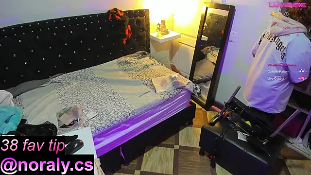 hey noraly online show from October 2025 04:11:02 AM