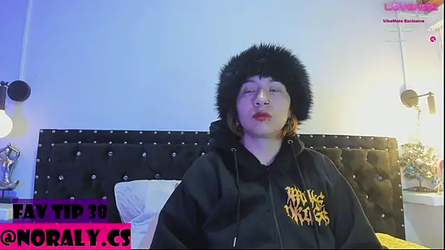 hey noraly online show from December 2025 04:03:01 AM