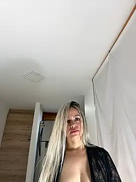 nicole valencia  online show from February 2025 09:15:01 AM