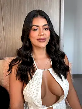 Snapshot of MelissaWaltton chatting on December 2025 09:20:02 PM MelissaWaltton online show from December 2025 09:20:02 PM