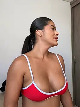 Snapshot of MelissaWaltton chatting on February 2025 08:37:01 PM MelissaWaltton online show from February 2025 08:37:01 PM