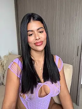 Snapshot of MelissaWaltton chatting on November 2025 06:00:02 PM MelissaWaltton online show from November 2025 06:00:02 PM