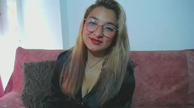 Snapshot of _sweetcarla chatting on January 2025 03:44:01 PM sweetcarla online show from January 2025 03:44:01 PM