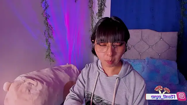 arysUwU online show from March 2025 01:22:01 AM