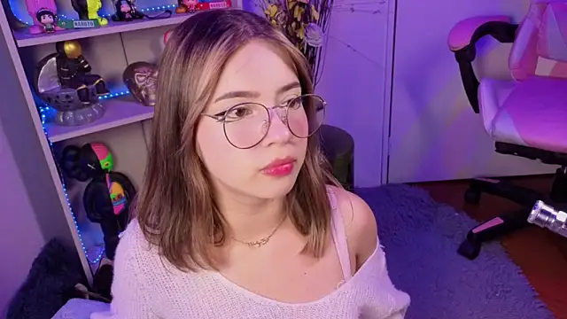 EmilyMiller  online show from March 2026 03:02:01 PM