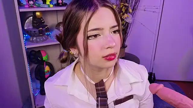 EmilyMiller  online show from March 2026 04:12:01 PM