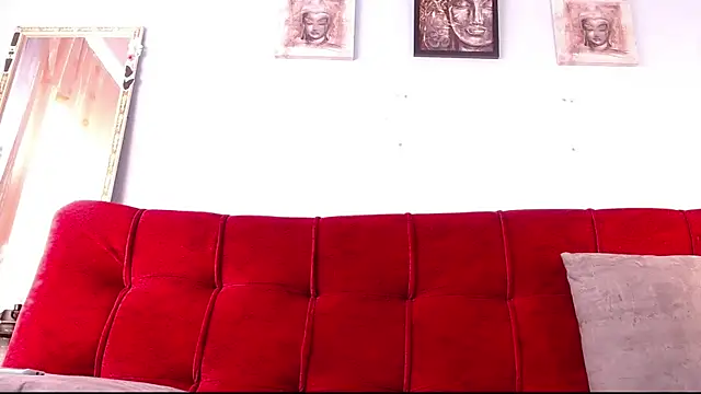 Tamararios online show from October 2025 08:19:01 PM