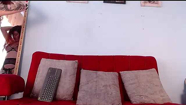 Tamararios online show from October 2025 05:37:02 PM